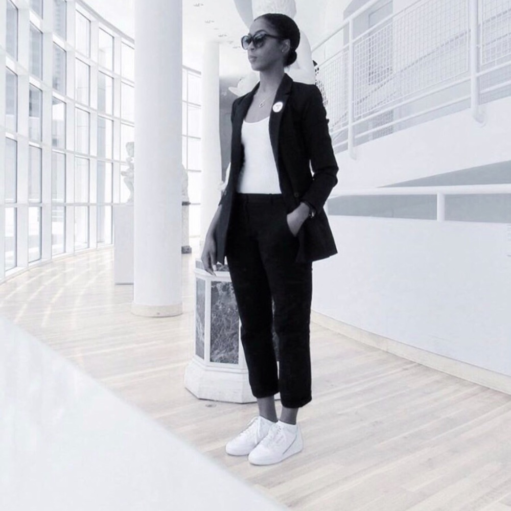 Meet your Posher, Robin